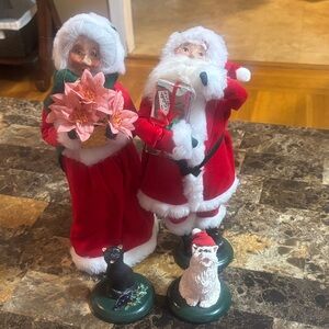 Byers Choice Festive Santa and Mrs. Claus, cat and dog Figurine Set
